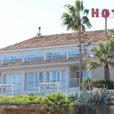 Hotel La Riviera-3