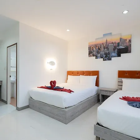 Square One Hotel Patong-3