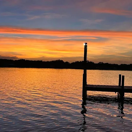 Tropical Marina & Resort On Lake Beresford-3