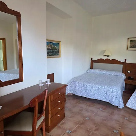 Hotel Monopol-2