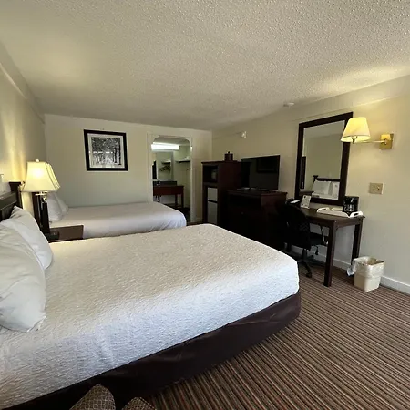 Knights Inn Somerset-2