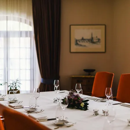 Relais & Chateaux Buelow Palais-2