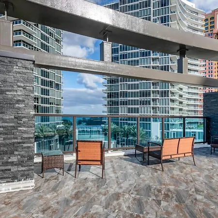 Cambria Hotel Fort Lauderdale Beach-3