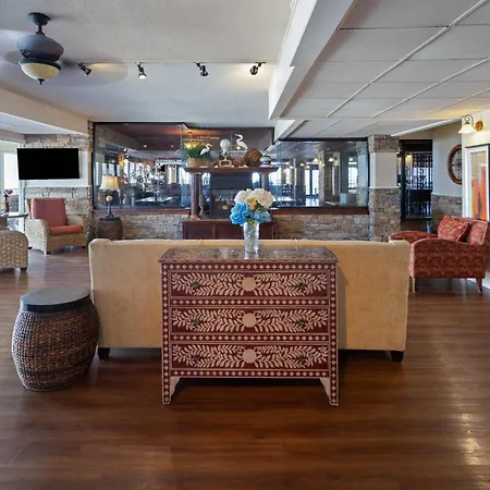 Howard Johnson Plaza By Wyndham Ocean City Oceanfront-3