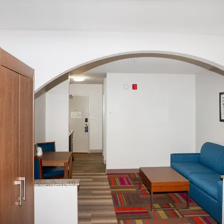 Holiday Inn Express And Suites Stroudsburg-Poconos By Ihg-3