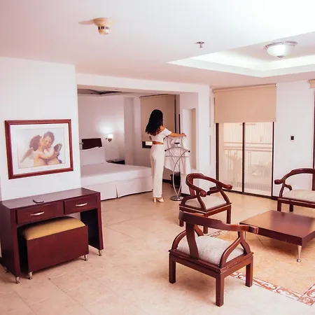 Hotel Plaza Las Américas Cali-3
