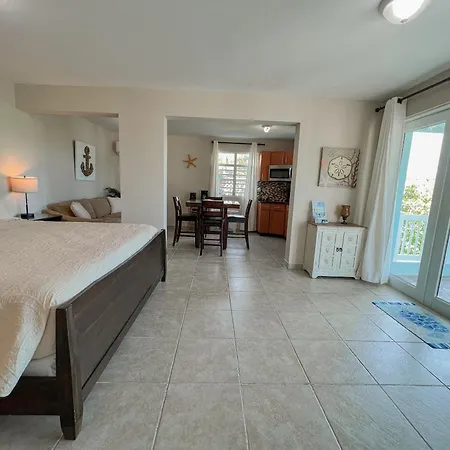 Island Charm Culebra Studios & Suites-3