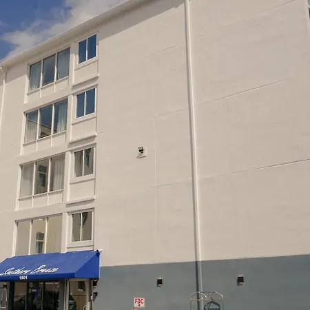 Southern Breeze Ocean Front Hotel-2