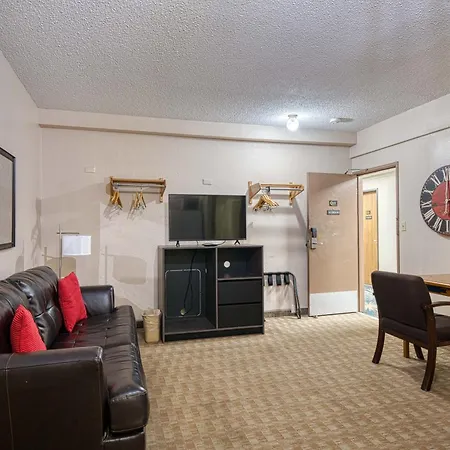 Super 8 By Wyndham Sturgis-2