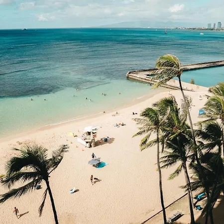 Kaimana Beach Hotel-2