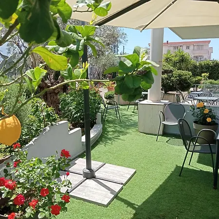 Hotel Maiuri Pompei-3