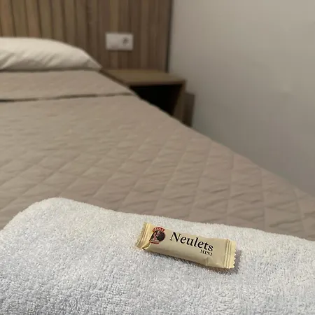 Can Setmanes By Cozycatalonia - Hostal Central Blanes-3
