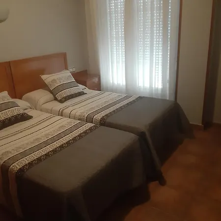 Hotel Los Leones, el más cercano a Warner-3