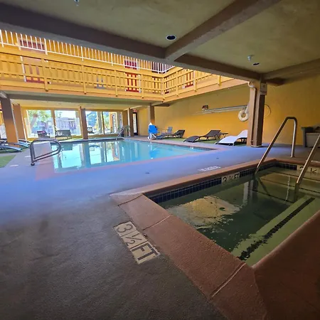 The Aqua Pacific Hotel-3
