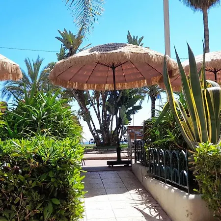 Nice Chambre Exclusive Dans 2 Pieces 40 M2 Atypique Original Dans Grande Structure Type Appartement D'Hote 80 M2 200 M Mer Promenade Des Anglais Sejour Chez L'Habitant-2