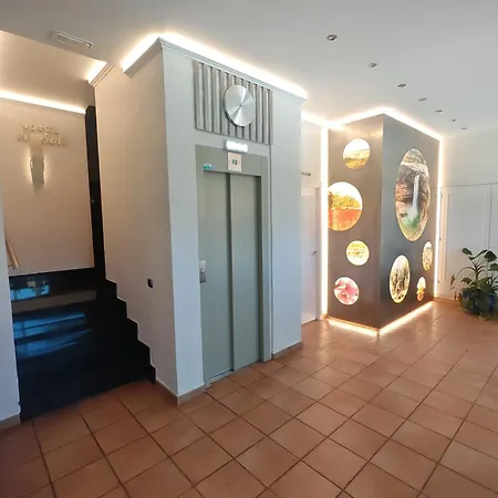 Hotel El Salt-2