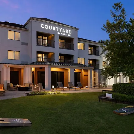 Courtyard By Marriott Greenville-2