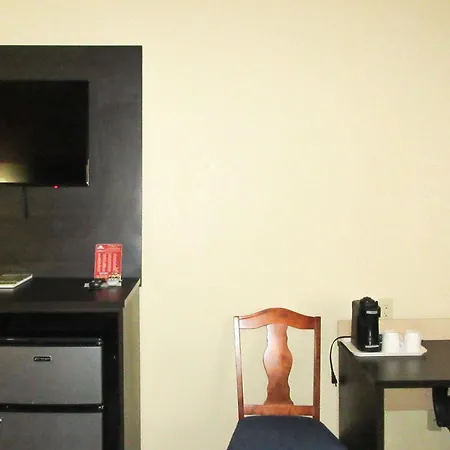 Quality Inn & Suites Benton Harbor - St Joseph-3