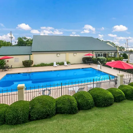 Quality Inn & Suites Near Lake Eufaula-2