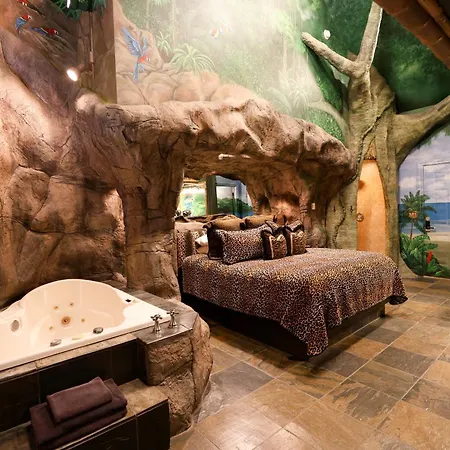 Black Swan Inn Luxurious Theme Rooms-3