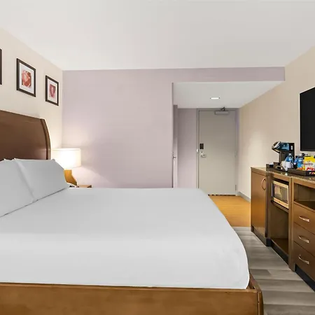 Hilton Garden Inn Chicago Downtown Riverwalk-3