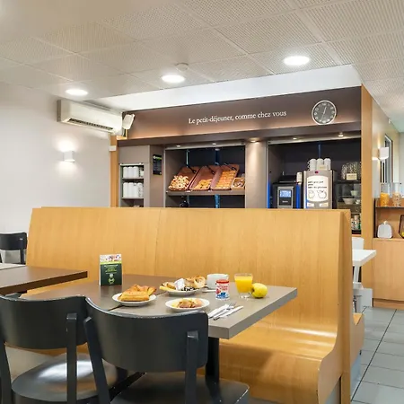 B&B HOTEL Cholet Sud-2