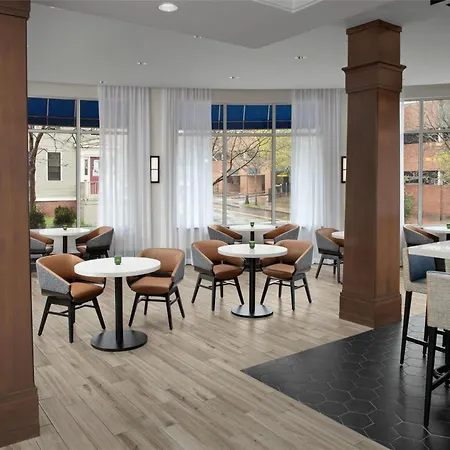 Hilton Garden Inn Portsmouth Downtown-2