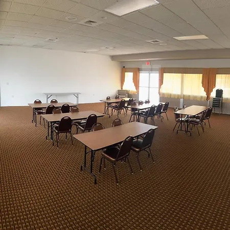 Budget Inn Sanford International Airport-3