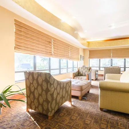 Comfort Suites Salina South-2