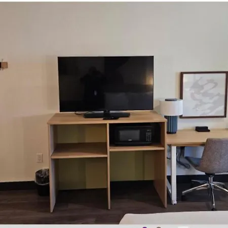 Spark By Hilton Fort Stockton-3