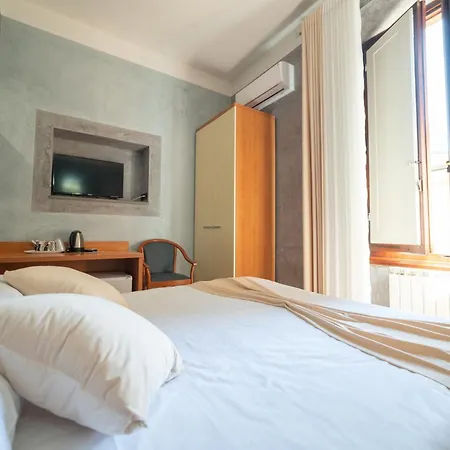 Hotel Angelica Stazione Santa Maria Novella-3