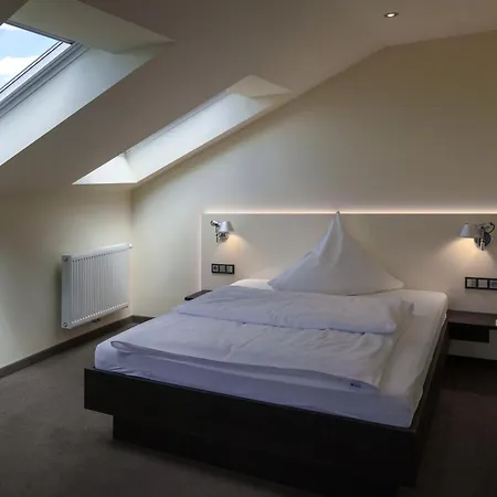 Hotel am Berg Esslingen-2