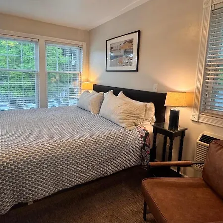 Cedar Court Inn-2