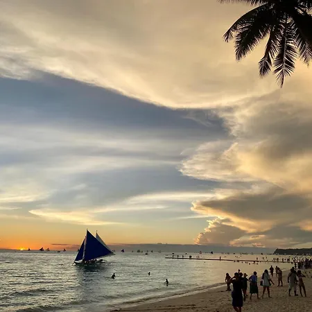 Gracias Inn Boracay-3