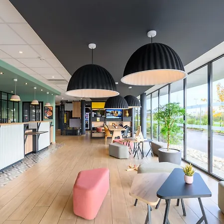 B&B HOTEL Compiègne-2