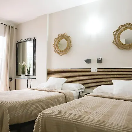 Hostal Cuevas-3