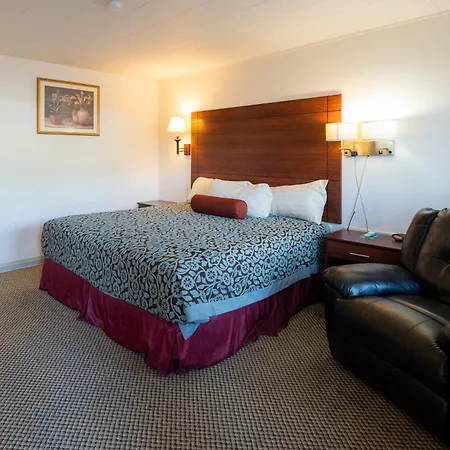 Hills Inn-3