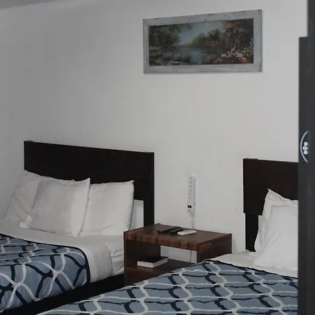 Holiday Lodge-3