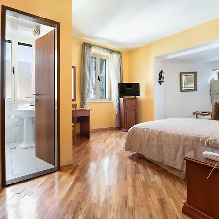 Hotel Peristil-2