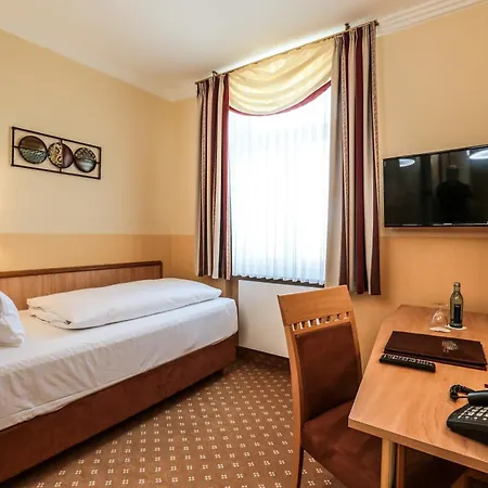 Hotel Mack-2