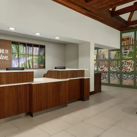 Hampton Inn & Suites Greenville-Downtown-Riverplace-3