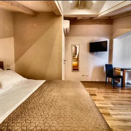 Apartments Val-3