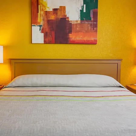 Sunrock Hotel & Suites-2