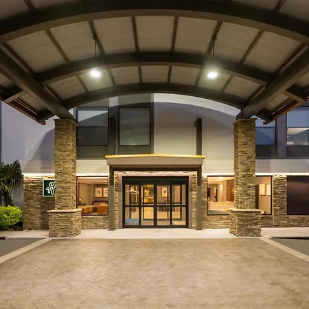 Holiday Inn & Suites Columbia Ne - Ft Jackson Area By Ihg-3