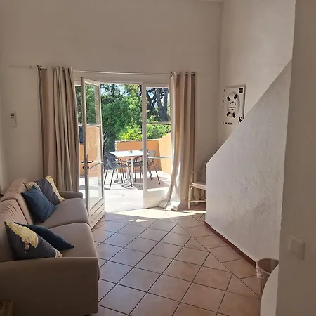 Hotel les Bouis-2
