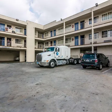 Motel 6 Bell Gardens, Ca - Los Angeles-2