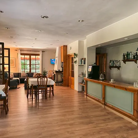 Hotel de Montaña Uson-2