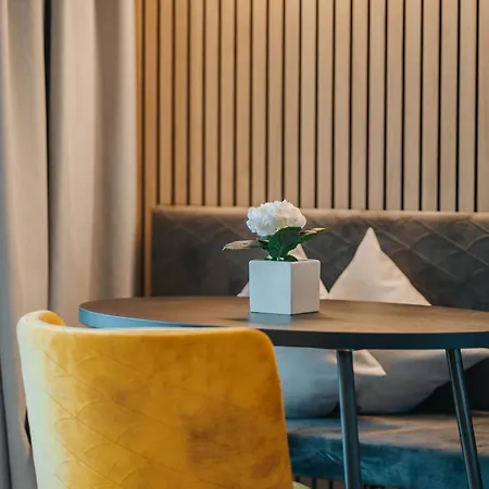 Small Hotel Sonne-3