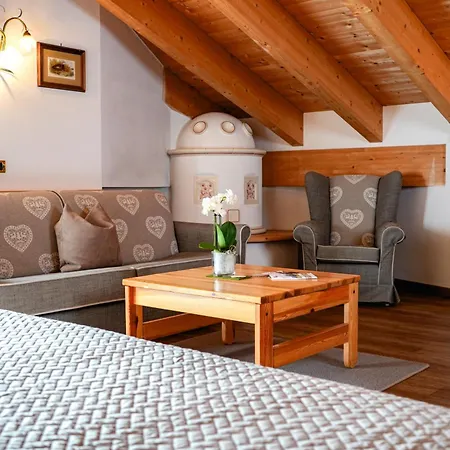 Hotel Dorfer Alpine&Charming-3