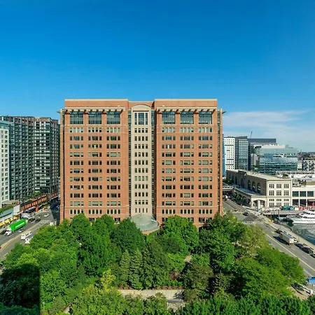 Renaissance Boston Seaport District-3